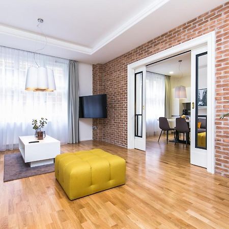 Unique Old Town Apartments At Palace Dlouha Prague Exterior photo